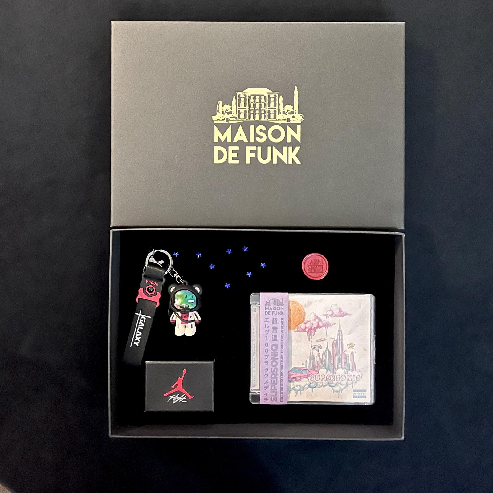 Supersoniq Boxset - 5902f4d9-6122-4650-875d-ebf55b15a263.jpg