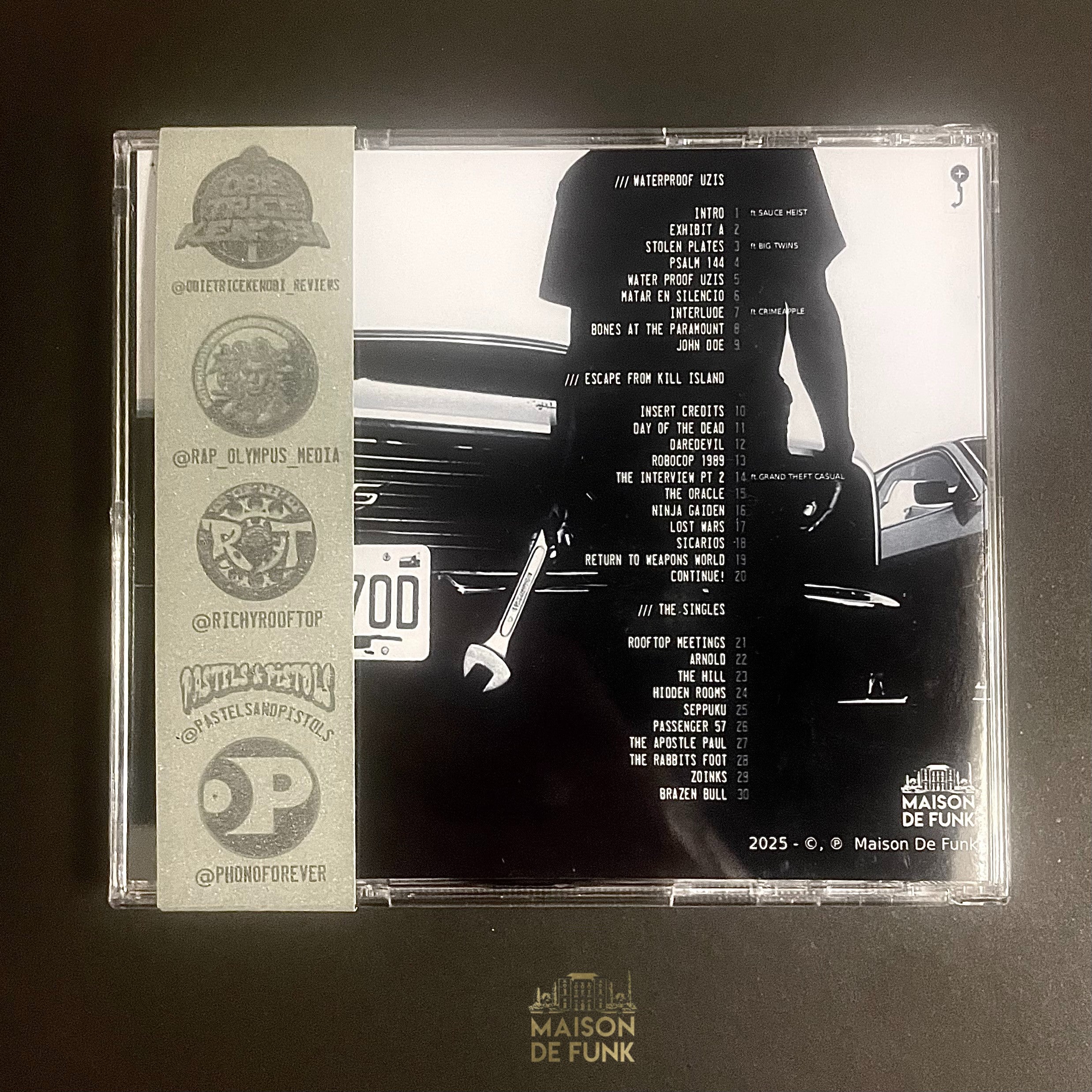 LIVE LIFE SAVAGE - Silver OBI Compact Disc (SOLD OUT)