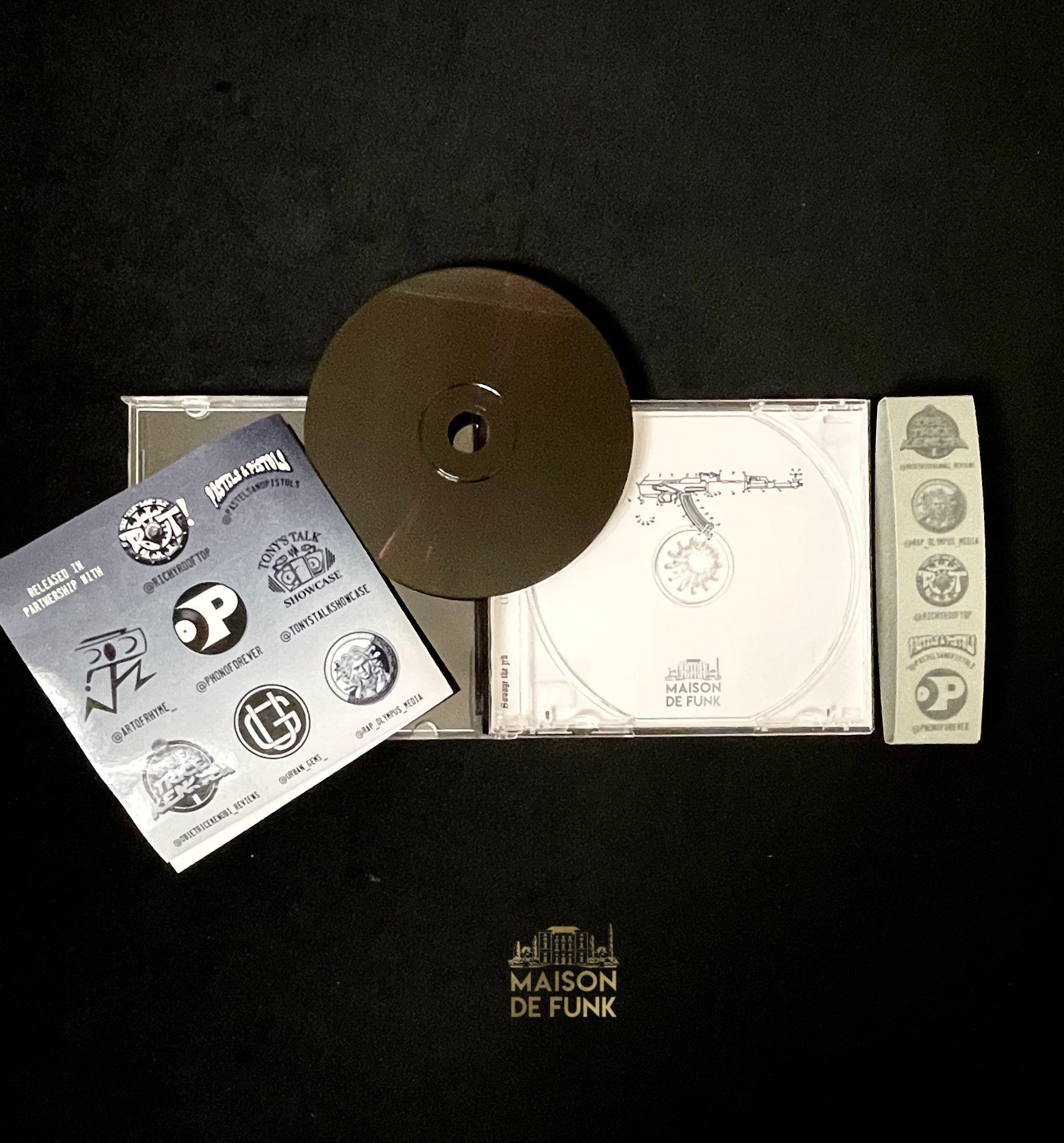 LIVE LIFE SAVAGE - Silver OBI Compact Disc (SOLD OUT)